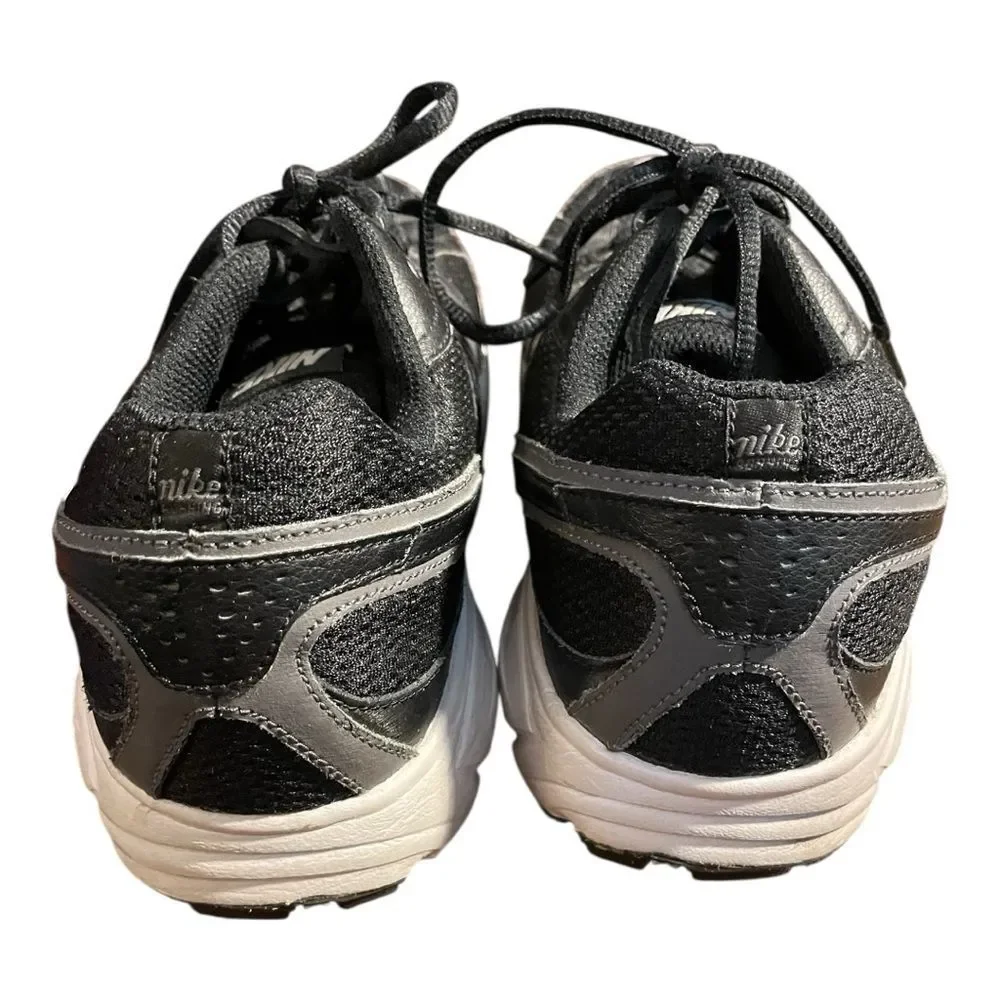 Nike Dart 7 Men’s Size 9.5 | Black Running Sneakers